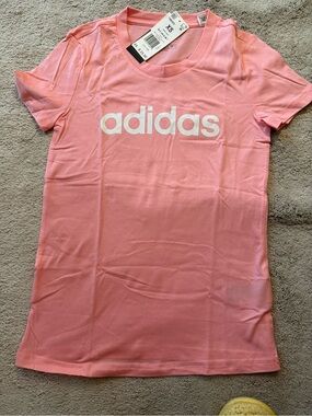 Adidas logo t shirt